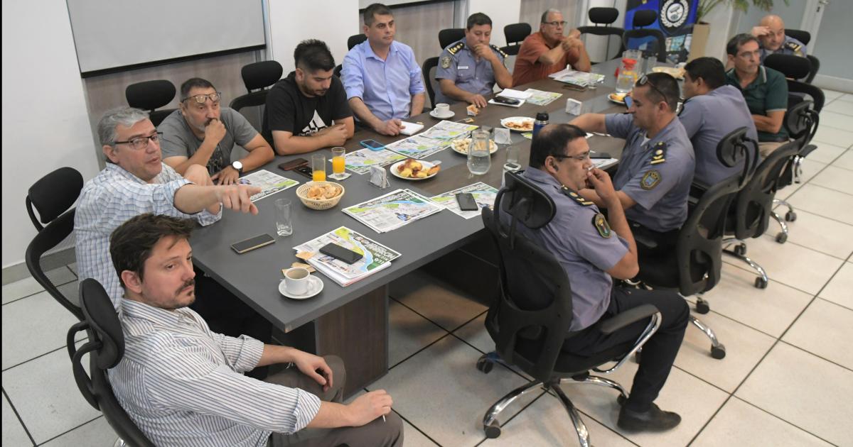 Fuerte respaldo de la Policiacutea de la provincia a la organizacioacuten del Maratoacuten