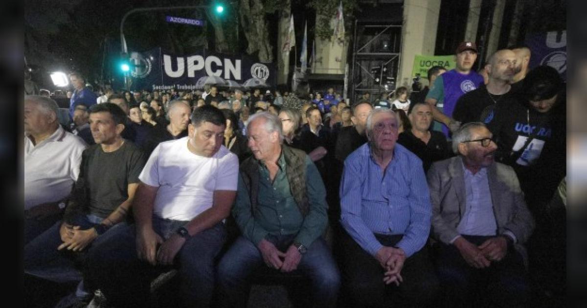 Los jefes de la CGT firmes en la rosca (Foto- DAMIAN DOPACIONA)