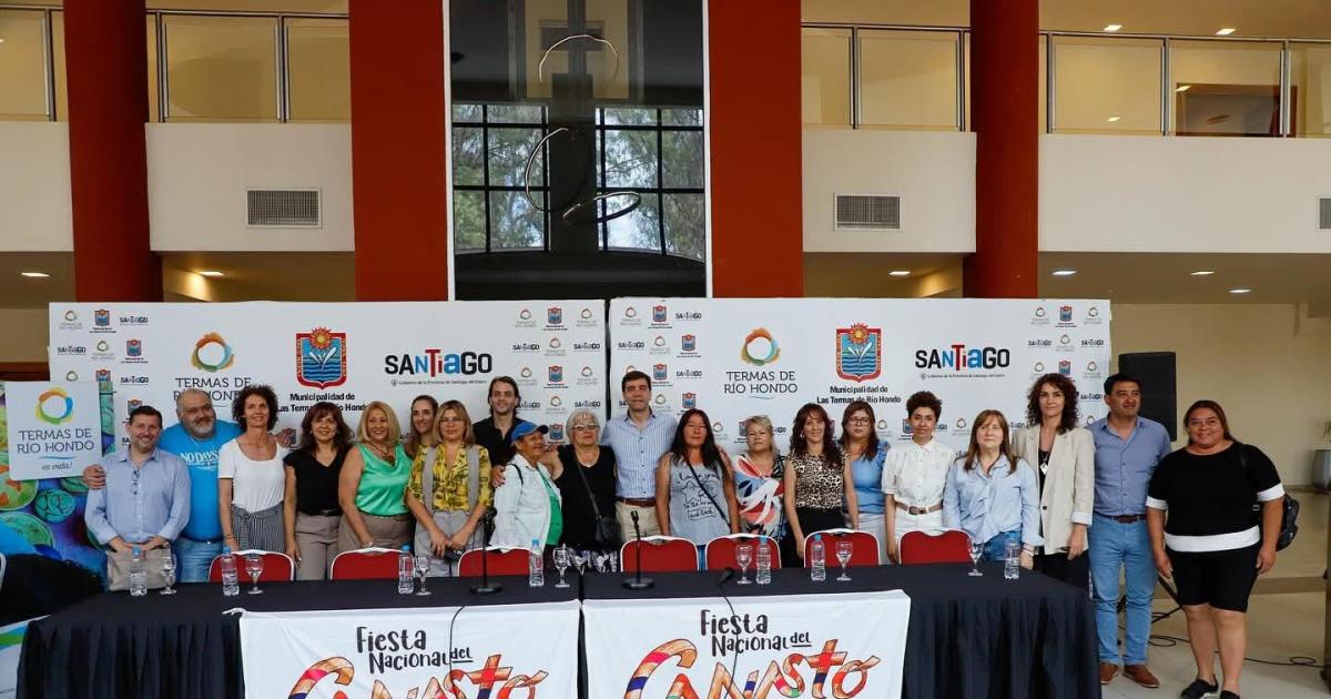 Presentan la Fiesta Nacional del Canasto en Termas de Riacuteo Hondo