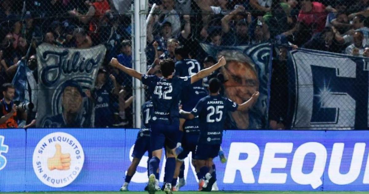 Independiente Rivadavia hizo historia- venció a Argentinos Juniors por penales y se consagró campeón de la Copa Argentina- Foto- El Gr�fico