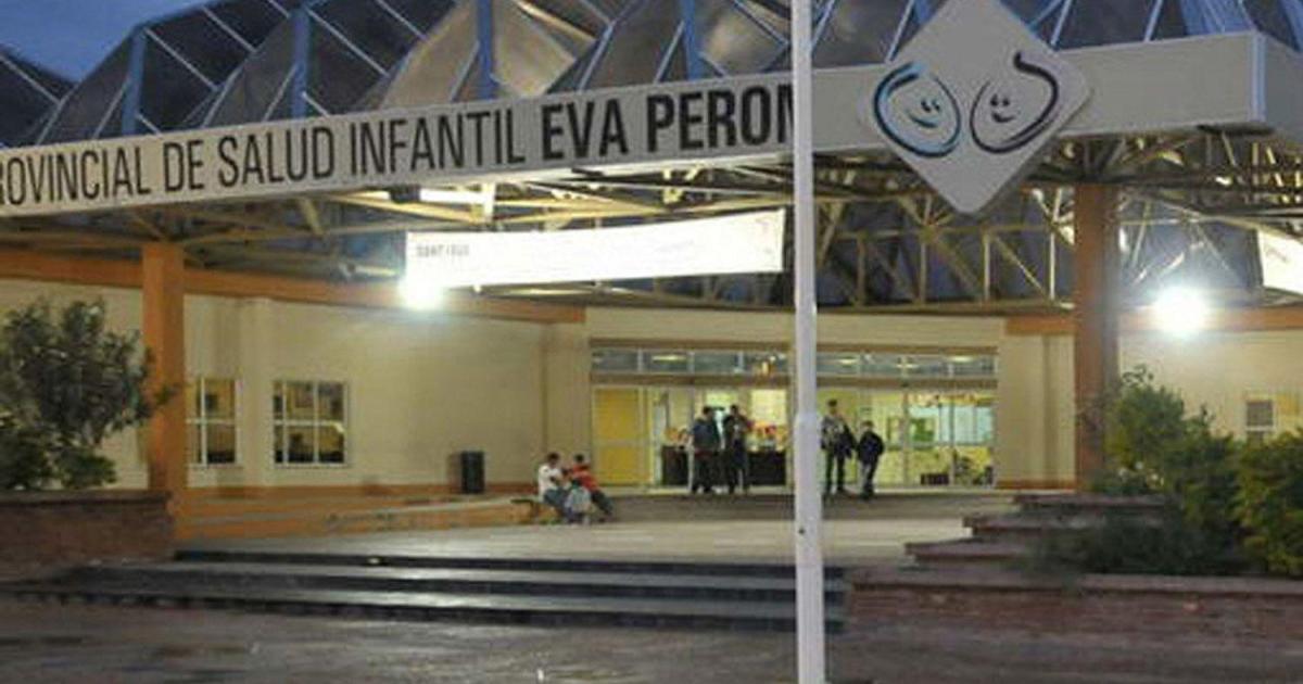 Motociclista chocoacute a un nintildeo de 3 antildeos y huyoacute