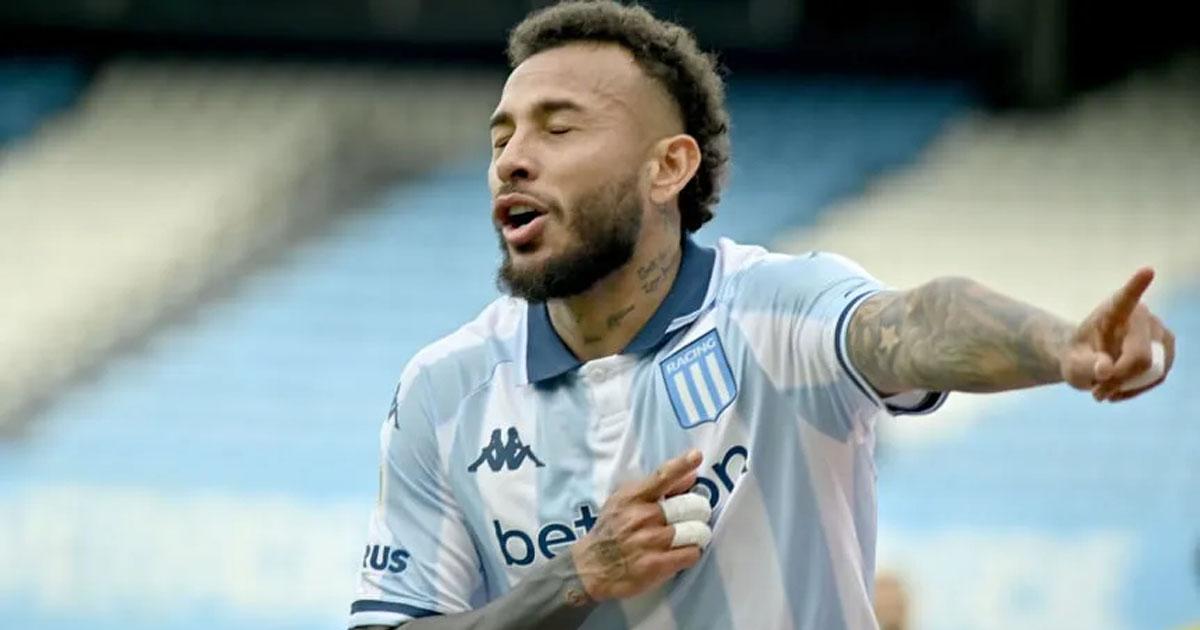 Por un golazo de Vergara Racing le ganoacute a Defensa en un Cilindro a puertas cerradas