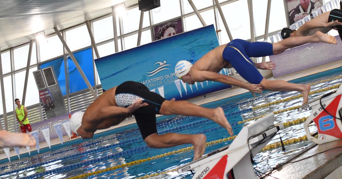 Dio inicio en el Torneo Primavera de Natacioacuten 2025 en el Natatorio Madre de Ciudades 