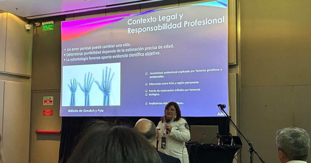 Profesional  santiaguentildea de la Secretariacutea de Seguridad presentoacute un novedoso meacutetodo de investigacioacuten forense