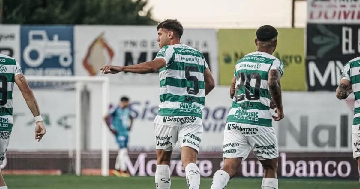 Sarmiento le ganoacute a Instituto y se aseguroacute la permanencia en Primera