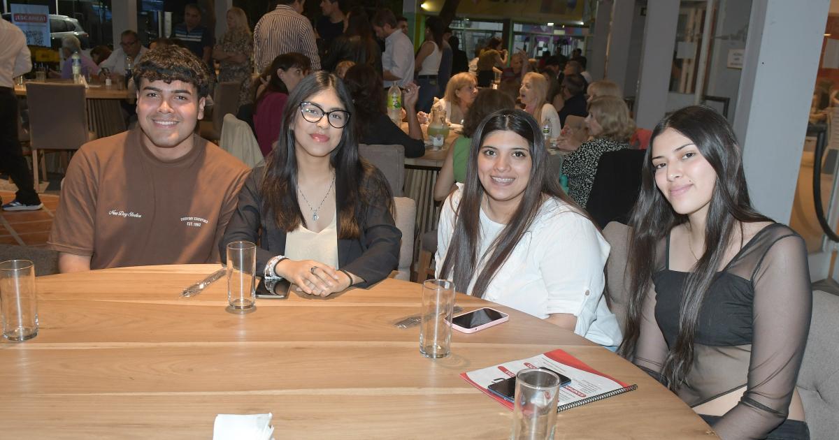 SANTIAGO LAWN TENNIS DE FESTEJO