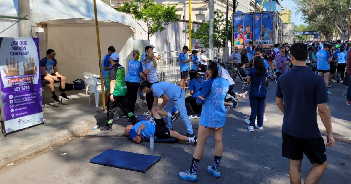 iexclAsistencia Impecable Hidratacioacuten y Masajes para los atletas del Maratoacuten