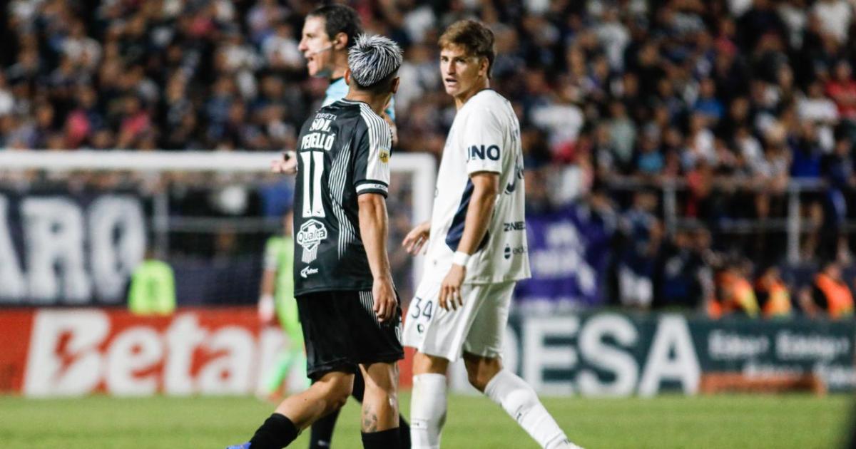 Central Coacuterdoba recibiraacute a Banfield el domingo 2015