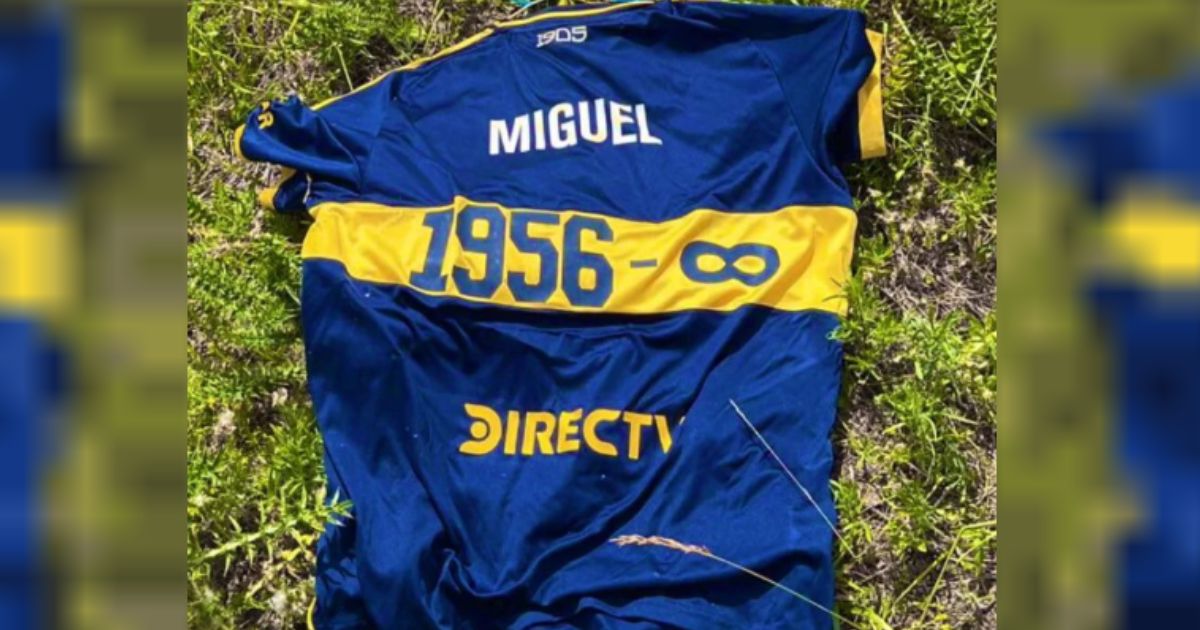 Se conocioacute doacutende cayoacute la camiseta que Boca lanzoacute al cielo en homenaje a Miguel Aacutengel Russo