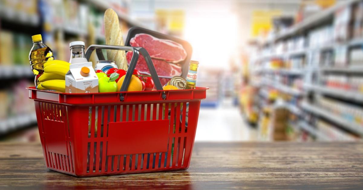 Una familia de cuatro integrantes necesitoacute 1213799 para no ser pobre en octubre seguacuten el INDEC