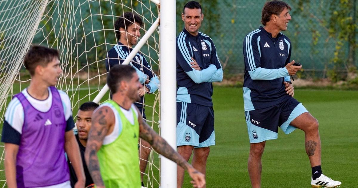 Scaloni prepara el equipo titular para enfrentar a Angola