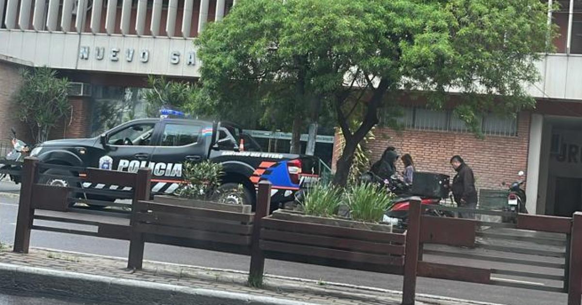 MEDIDA P�ez abandona el centro de salud tras una internación por problemas g�stricos y arritmia