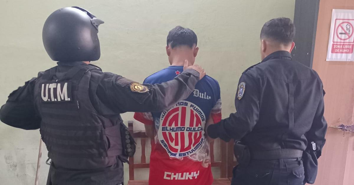 Un violento que sorprendioacute a ex en la calle y la golpeoacute seguiraacute entre rejas