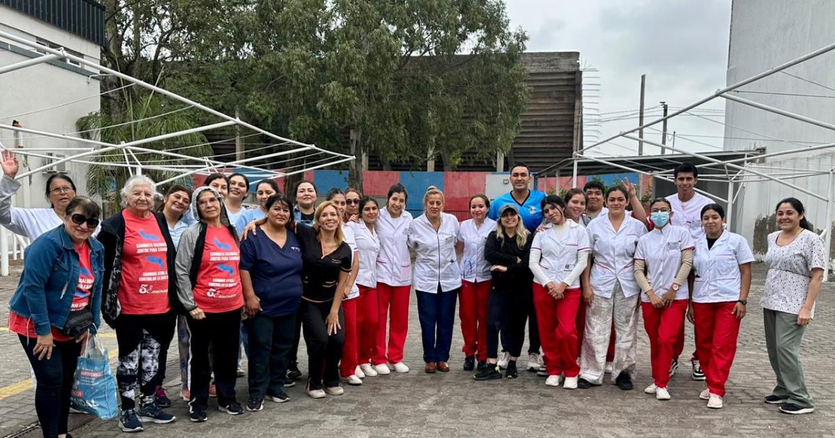 Jornada de concientizacioacuten sobre diabetes- profesionales del hospital encabezaron actividades preventivas