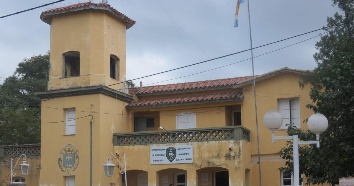 Deja el automoacutevil sin llave y le roban 2000000 de pesos