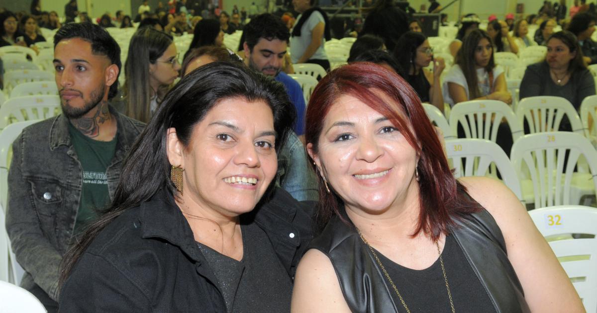 ABEL PINTOS DELEITOacute A LOS SANTIAGUENtildeOS