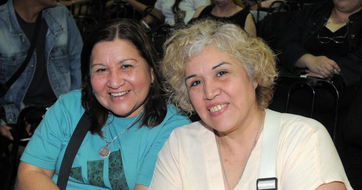 ABEL PINTOS DELEITOacute A LOS SANTIAGUENtildeOS