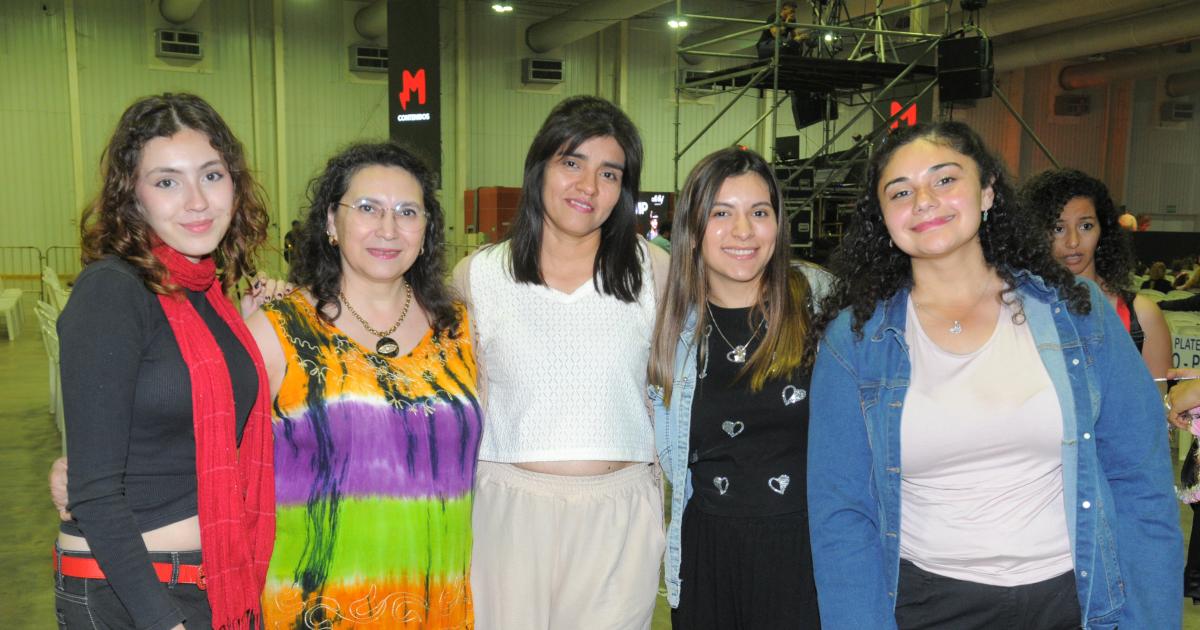 ABEL PINTOS DELEITOacute A LOS SANTIAGUENtildeOS