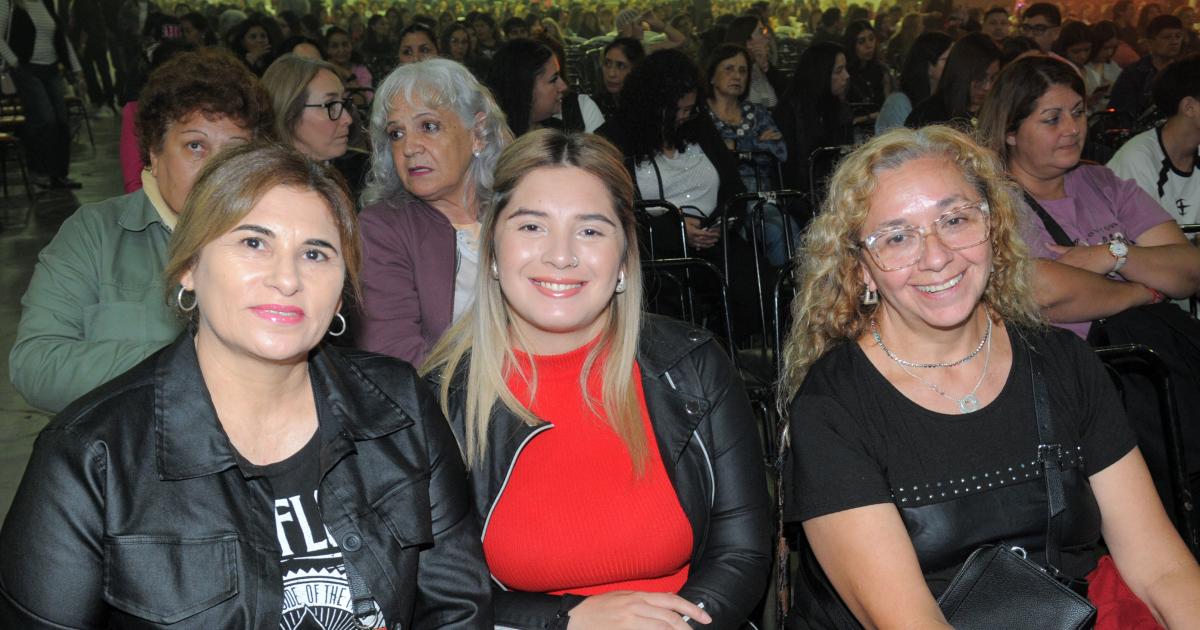 ABEL PINTOS DELEITOacute A LOS SANTIAGUENtildeOS