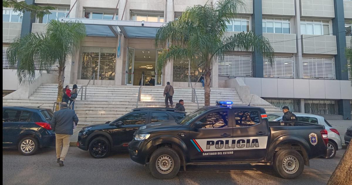 GIM GRITOS Y ESCÁNDALOS La fiscal har desfilar a todo el entorno de los protagonistas Luego habría audiencia de prórroga de detención
