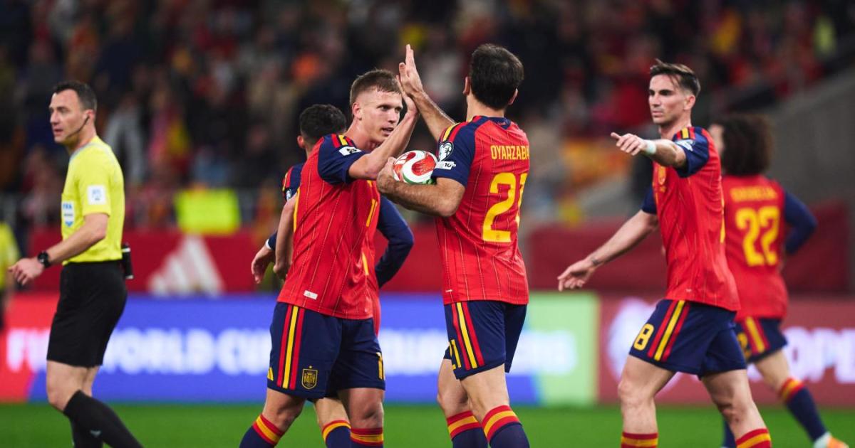 Espantildea jugaraacute el Mundial igualoacute 2 a 2 con Turquiacutea y ganoacute su grupo