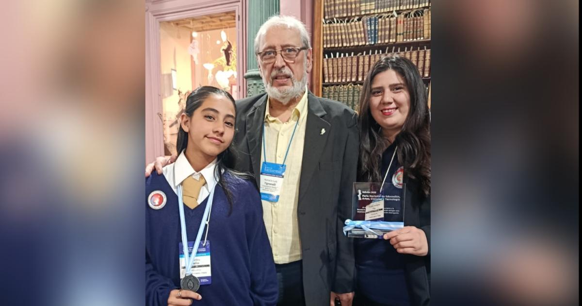 Estudiante de  Antildeatuya logroacute un destacado primer puesto en la Feria de Ciencias Nacional