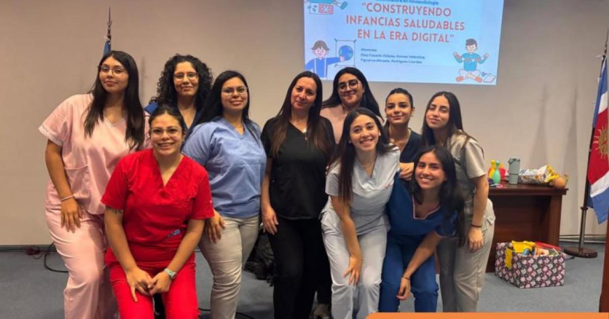 Con eacutexito se desarrolloacute el taller Construyendo Infancias Saludables en la Era Digital