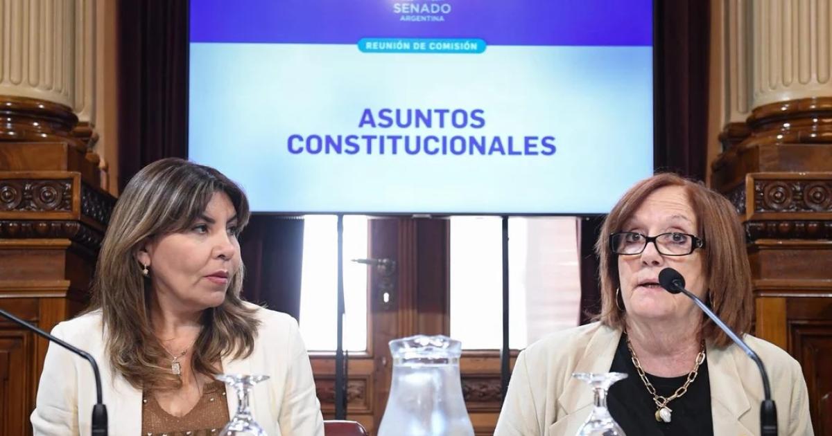 Poleacutemica por jura de Villaverde y ahora se define en el recinto