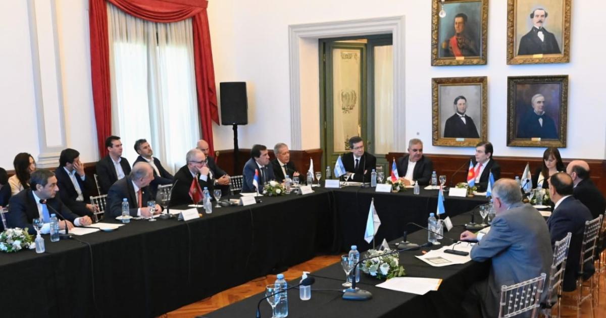 Zamora ratificoacute el compromiso de defender los intereses de las provincias del Norte Grande