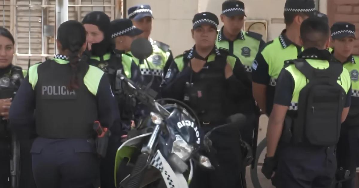 Una nintildea de 7 antildeos fue baleada- se registraron disturbios en el Hospital de Nintildeos 