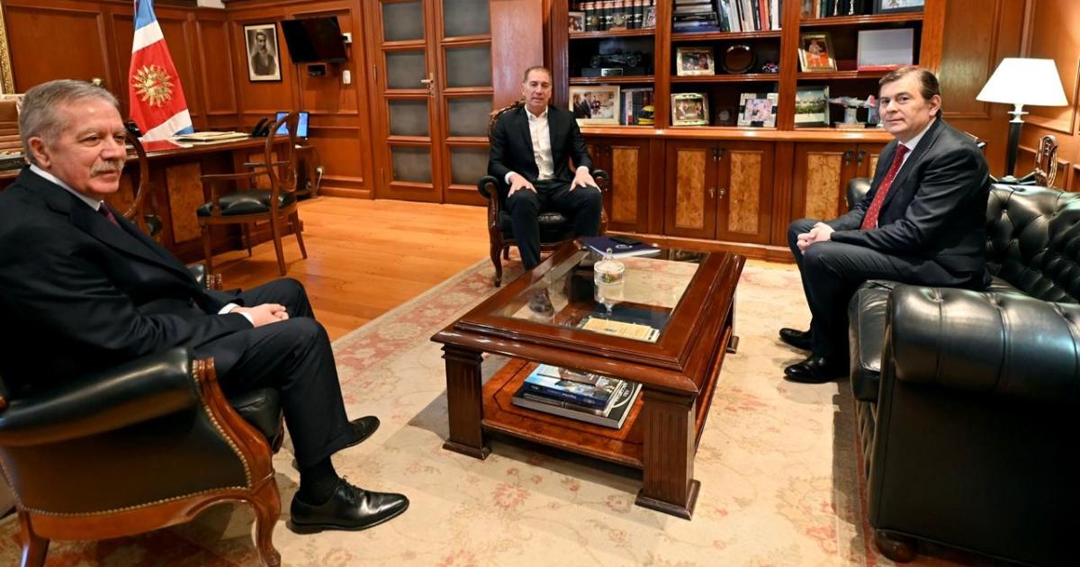 Zamora coincidioacute con Santilli en la importancia de aprobar el presupuesto pero que incorpore reclamos de provincias