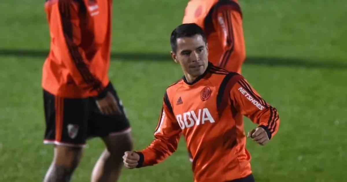 Javier Saviola comparoacute el mal momento de River con la situacioacuten de la seleccioacuten de Chile