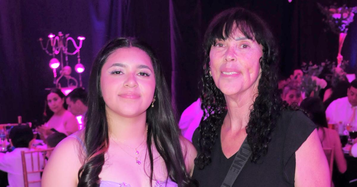 LA NOCHE SONtildeADA DE MARTINA CASTANtildeO 