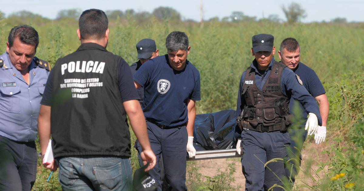 Jugaban un picadito de fuacutetbol y hallaron un cuerpo en Figueroa