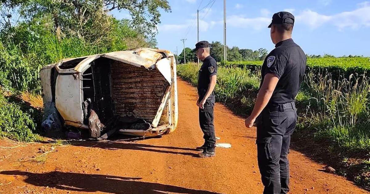 Conduciacutea alcoholizado- matoacute a su hijo de 8 antildeos en un vuelco y el otro estaacute grave