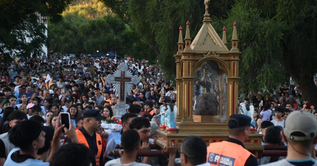 Miles de devotos honraron a la virgen de Consolacioacuten de Sumampa