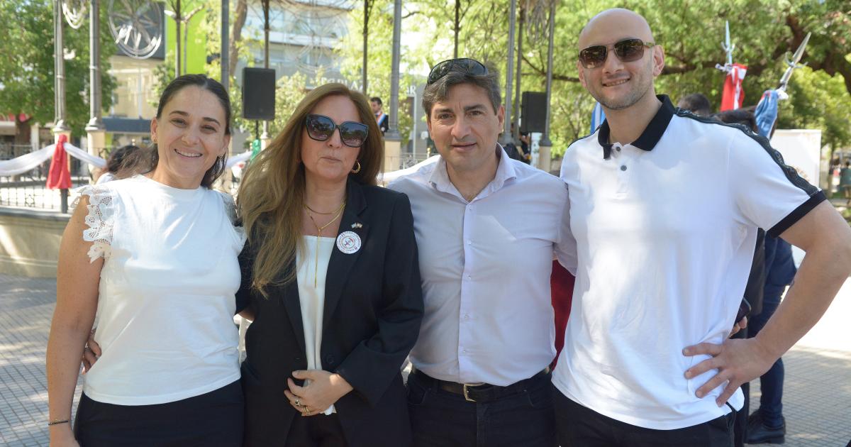 RECORDARON LOS 82 ANtildeOS DE LA INDEPENDENCIA DEL LIacuteBANO