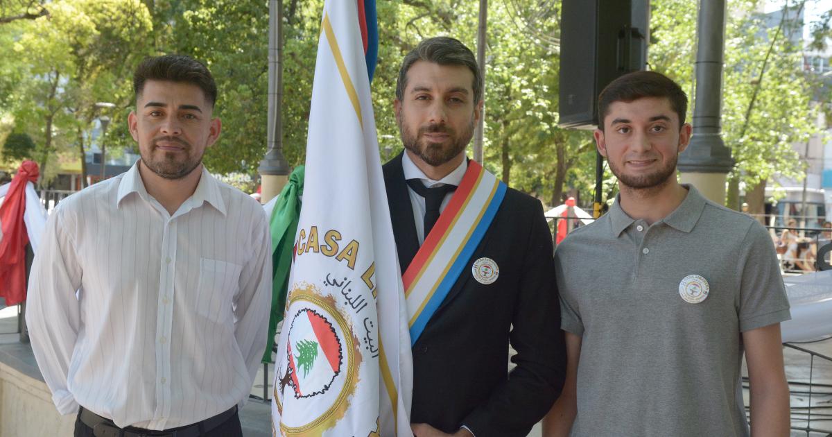 RECORDARON LOS 82 ANtildeOS DE LA INDEPENDENCIA DEL LIacuteBANO