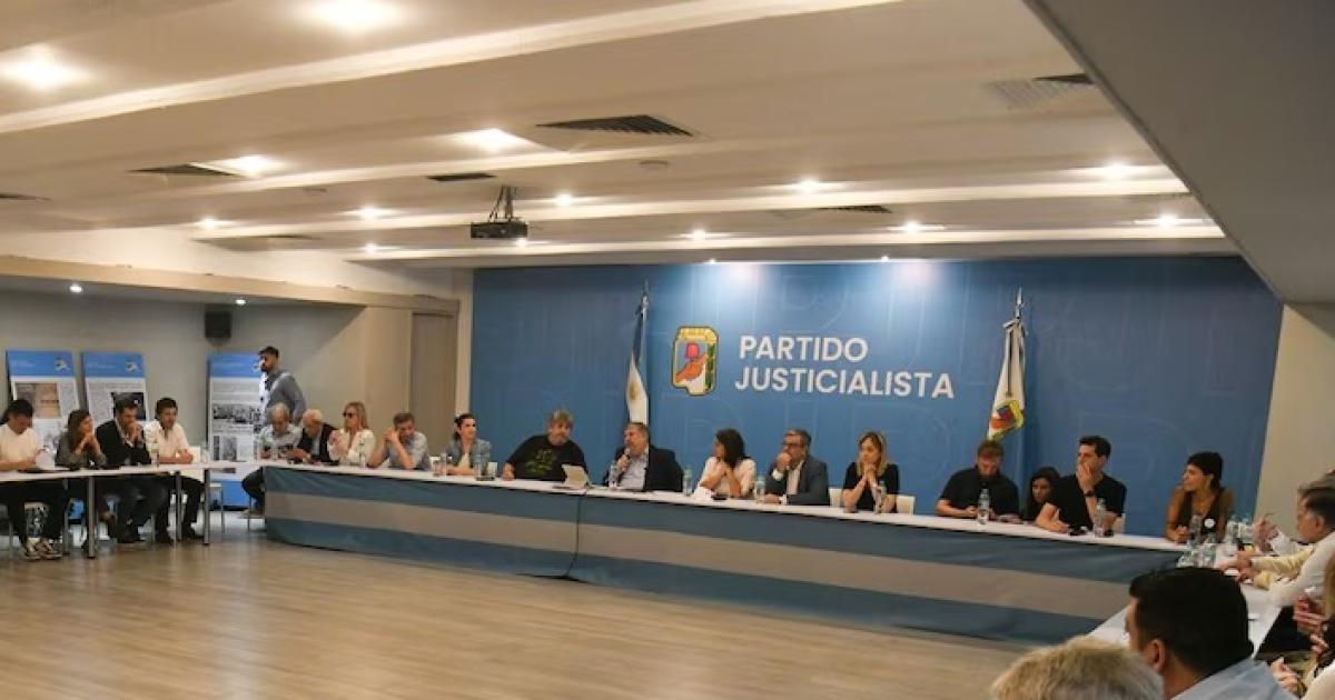 El peronismo aceptaraacute el debate y presentaraacute proyectos propios en la discusioacuten por la reforma laboral