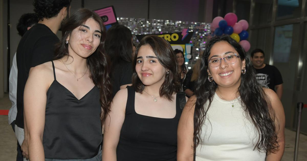 CONCIERTO RETRO POP EN EL FOacuteRUM