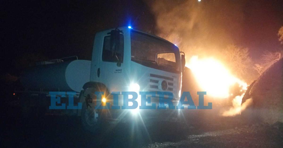 Voraz incendio en hornos de carboacuten- controlaron el fuego y no se registraron heridos