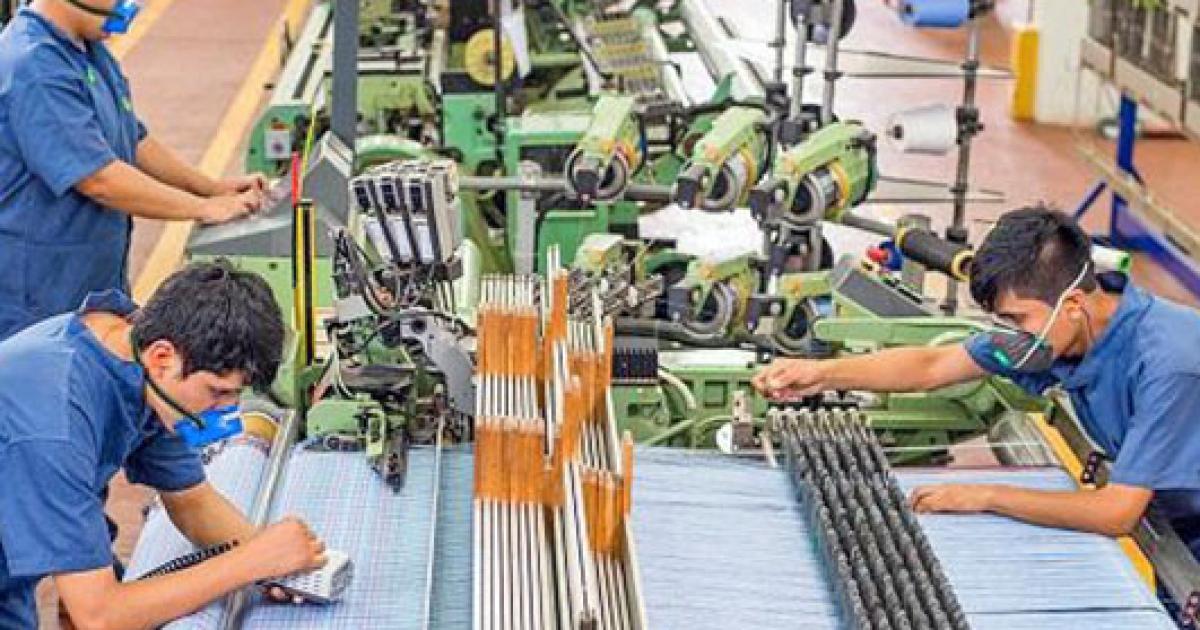 Con los nuevos despidos el recorte alcanza a 170 empleos en menos de 2 antildeos en Coteminas