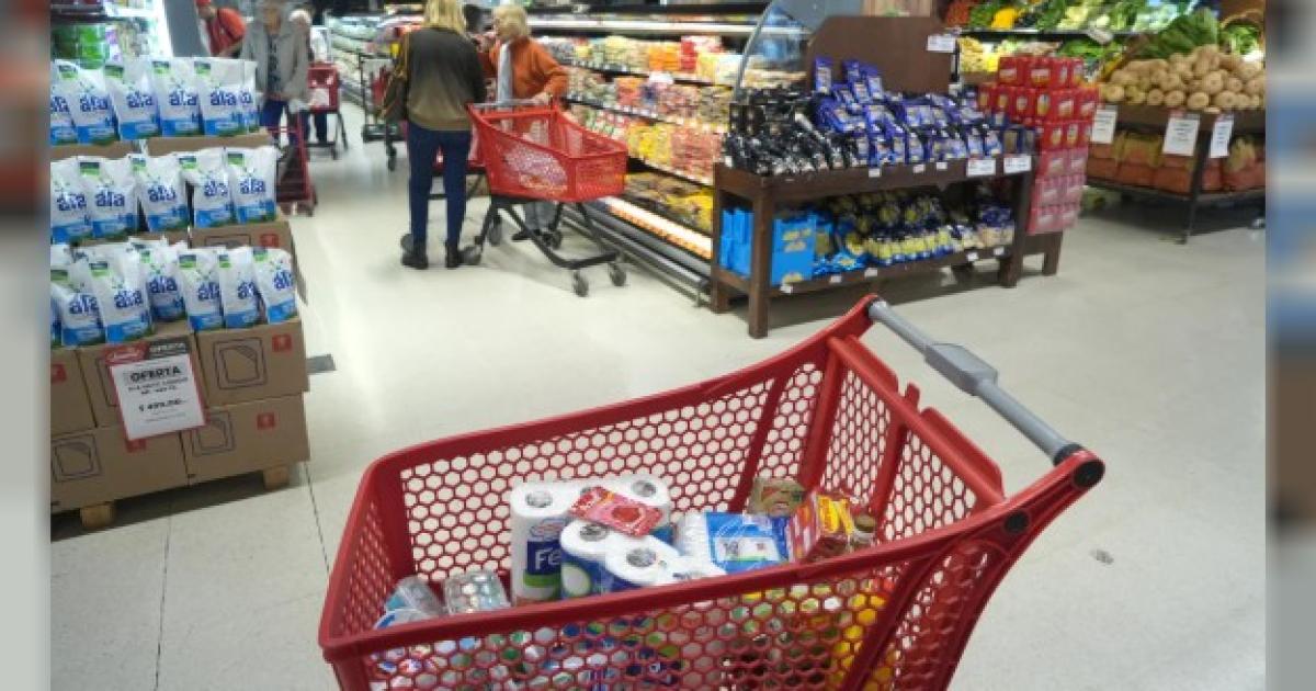 La sociedad espera una baja en la inflación (FOTO NA- MARCELO CAPECE)