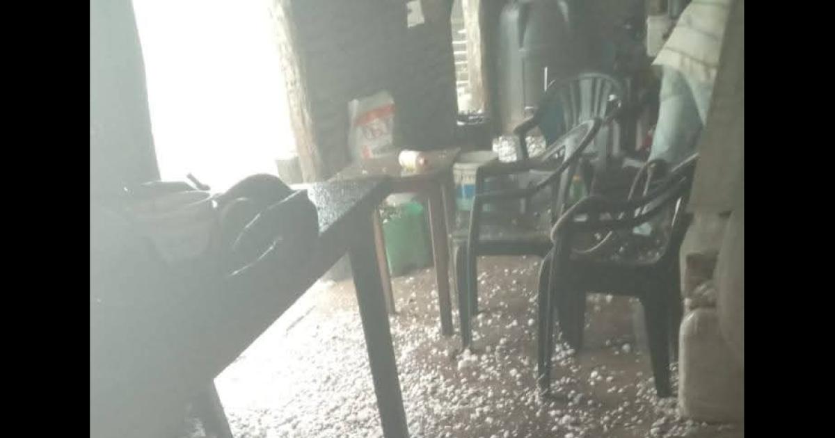 Fuerte temporal afectoacute a Los Juriacutees con intensas precipitaciones y abundante caiacuteda de piedras 