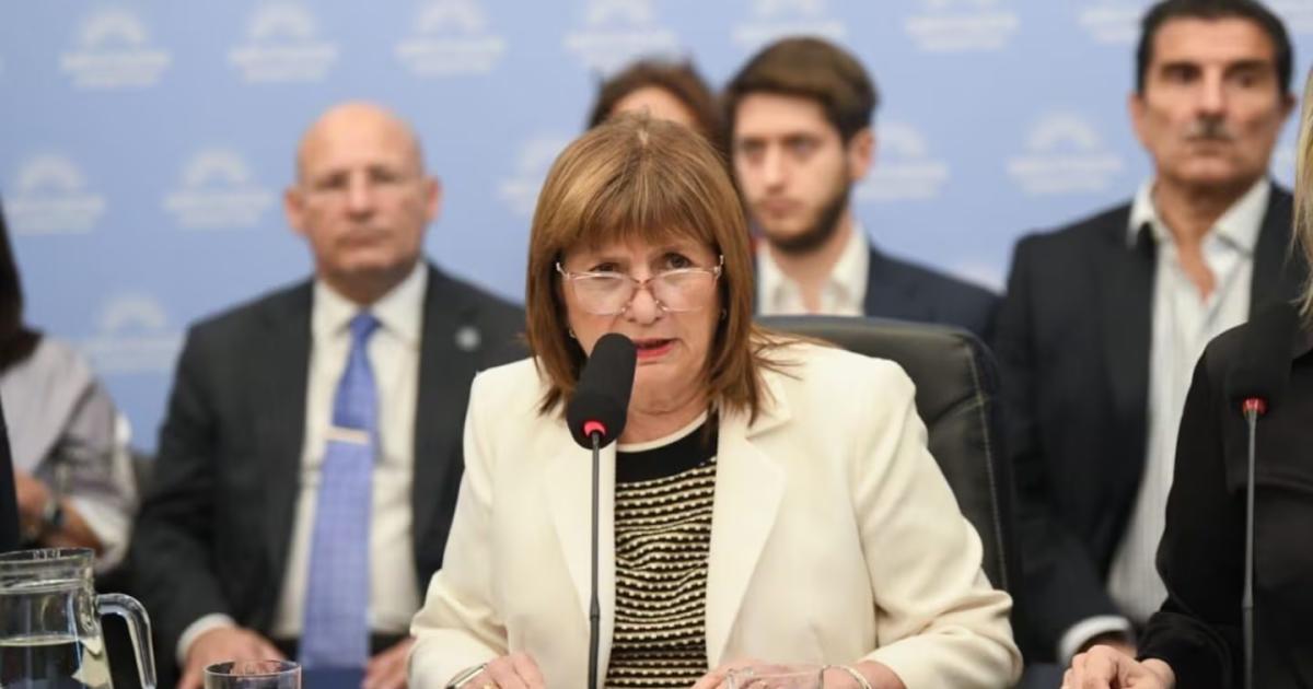 Bullrich apuntoacute contra Chiqui Tapia- Estaacute con la mafia y la casta