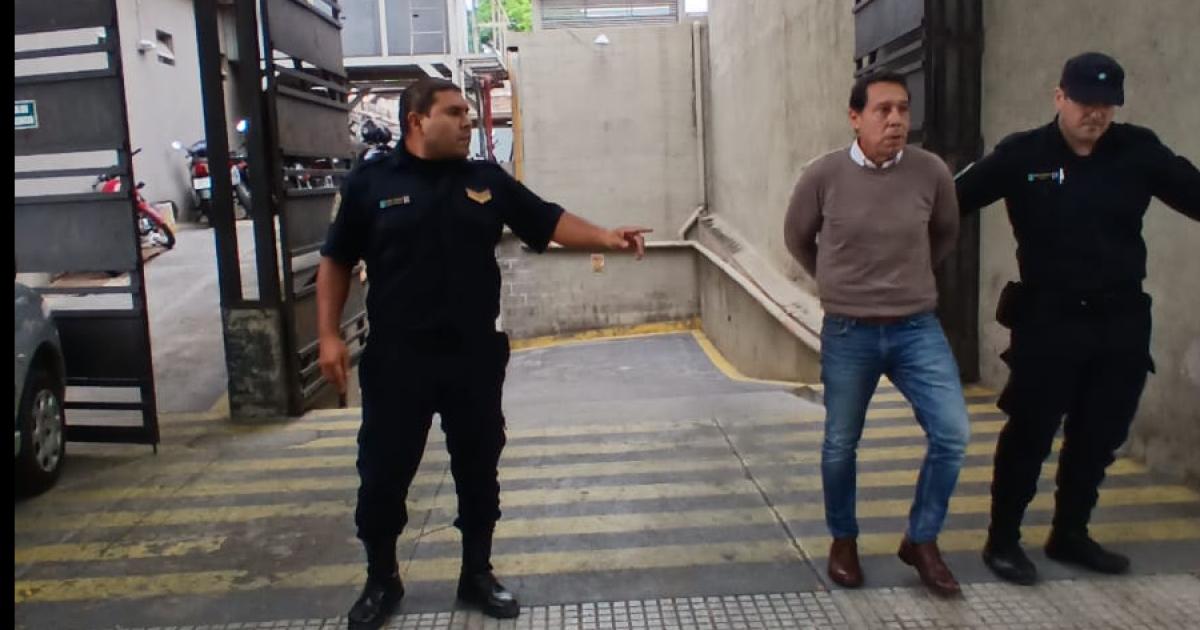 ESCÁNDALO EN GÉNERO- Pez fue detenido en la primera semana de noviembre Budn lo acusa de agredirla y amenazarla tras regresar -ésta- de un boliche