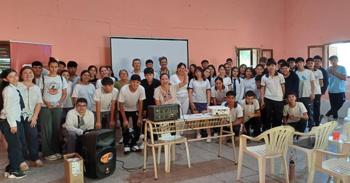 Culminoacute con eacutexito Montoacuten de libros lectores en movimiento