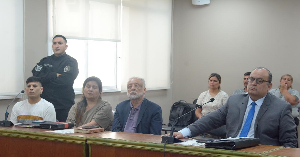 Once antildeos de prisioacuten para albantildeil por matar a compantildeero de obra