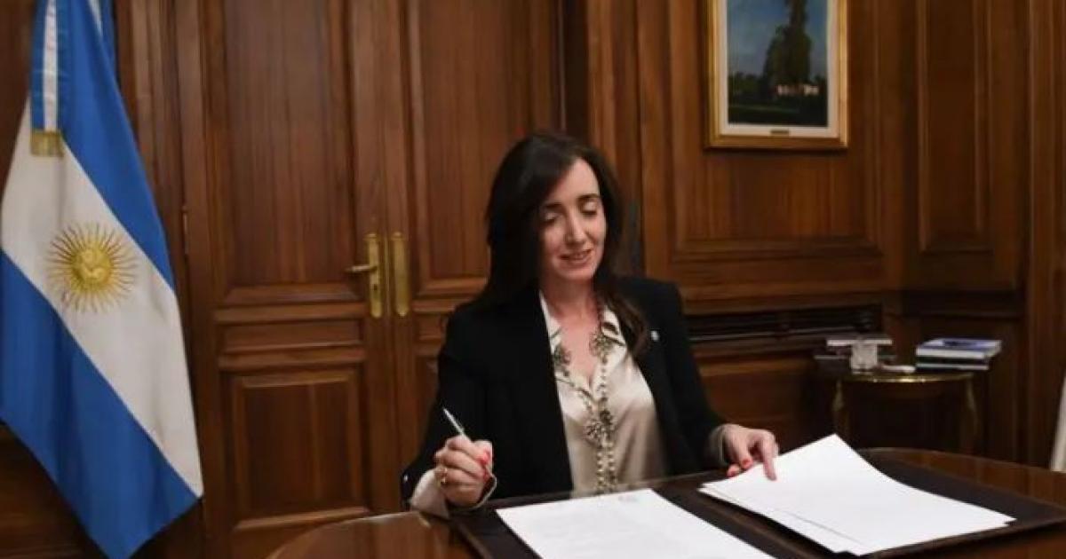 Villarruel destacoacute una reduccioacuten del 20-en-porciento- en la planta del Senado y anuncioacute nuevos recortes para 2026