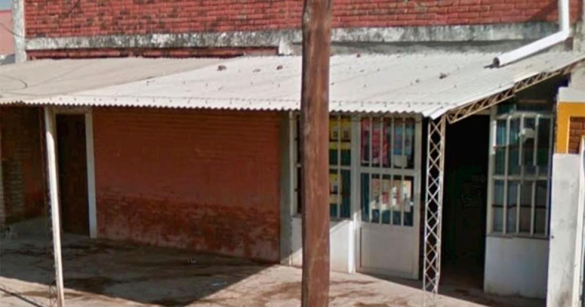 Ladrones escapan con maacutes de 800 mil cigarrillos y galletas